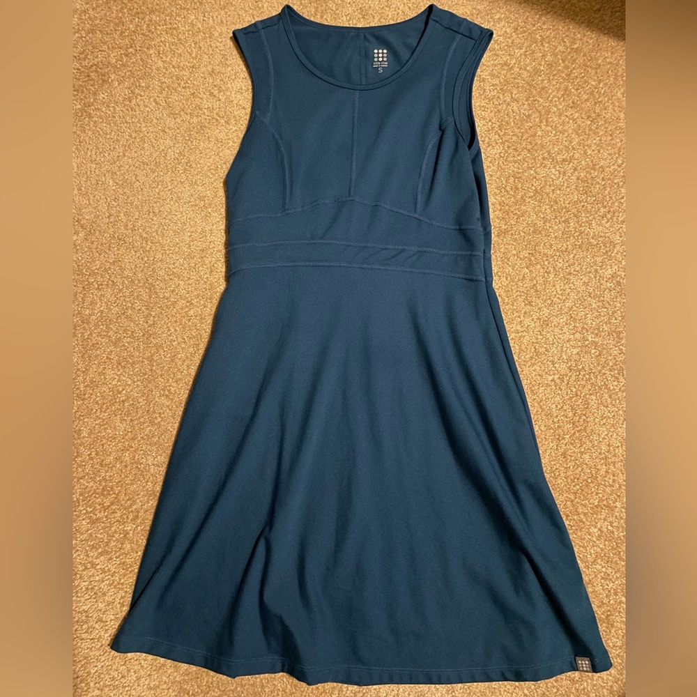 Title Nine turquoise athletic dress size Small